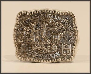  HESSTON BUCKLE 1985 Youth Small ***NFR*** NATIONAL FINALS RODEO NEU!!! - Bild 1 von 1