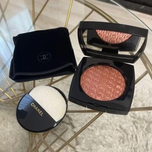 CHANEL Les Chaînes de Chanel Illuminating Face Powder Limited Edition New - Picture 1 of 4