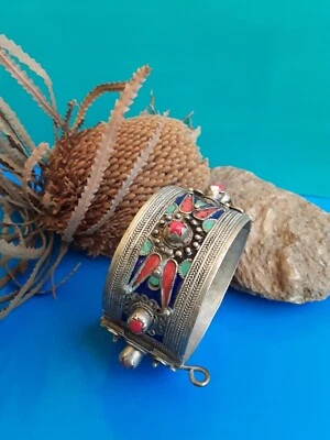 Bracciale ETNICO BERBERO, Vintage,metallo colore argento,smalti e pasta di vetro - Immagine 1 di 4