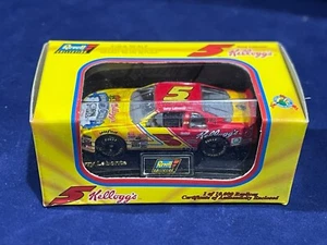 TL 1996 1/64 Revell Collection #5 Terry Labonte Kellogg's Honey Crunch - Picture 1 of 1
