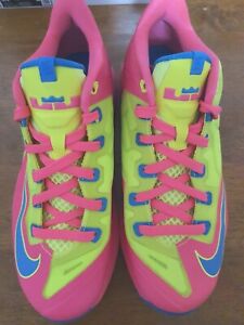 Size 6.5Y (GS) - Nike LeBron 11 Max Low Volt Hyper Pink