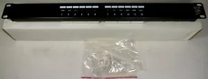 Panel de conexión de montaje en rack 110-PP5E-128 Pan Pacific 19" 12 puertos Cat5E RJ45 1U - Imagen 1 de 5