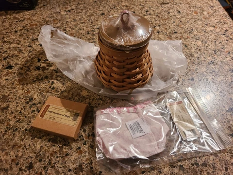 Longaberger 2009 Horizon Of Hope-WB New Basket Pink Ribbon Knob Cute Cover
