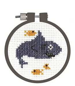 'Kid Stitch' Cross Stitch Kit ~ Shark EASY FOR KIDS & BEGINNERS #021-1945 - Picture 1 of 3