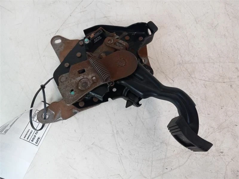 2007 CHEVROLET IMPALA EMERGENCY PARK BRAKE PEDAL - Image 1 of 4