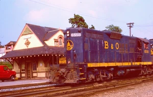 DIAPOSITIVA ORIGINAL KODACHROME BALTIMORE & OHIO RR GP-9 #6558 BRUNSWICK, MD OCT. 1978 - Imagen 1 de 1