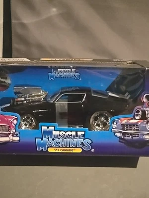 *READ*Muscle Machines 1/24 Scale '71 Camaro Z28 Diecast black With White Stripes - Image 1 of 4
