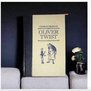 Vintage Charles Dickens "Oliver Twist" Reader's Digest Edition With Pamphlet - Picture 1 of 12