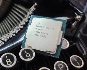 Intel Core i5-7600 3,50GHz 4 Kerne Top Zustand - Bild 1 von 3