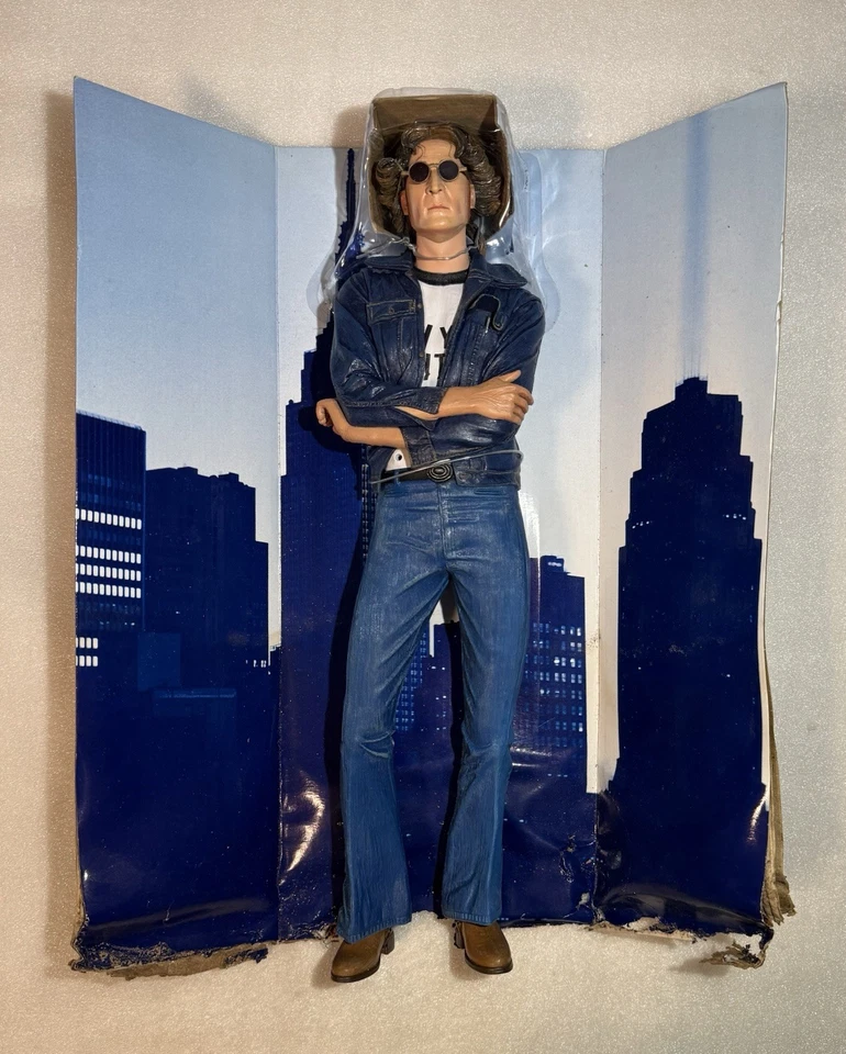 "Nueva figura 2006 NECA Toys John Lennon The New York Years 18"" activada por movimiento" Foto 1 de 4