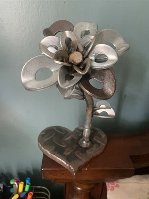 Decoración del hogar rústica FlowerForever de metal - hecha a mano  Foto 1 de 4