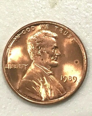 1989 P D LINCOLN CENT GEM CHERRY RED  Unc  (2 Coins) - Image 1 of 2