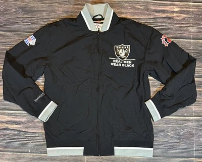 Chaqueta de calentamiento Mitchell Ness Throwback Oakland Raiders Super Bowl XVIII NFL L Foto 1 de 4