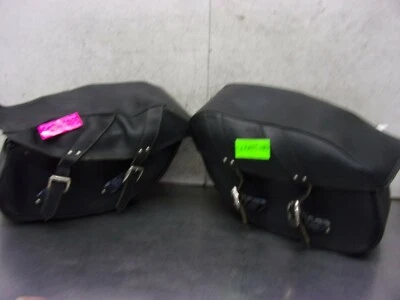 507 A TRIUMPH  THUNDERBIRD SE 1600 2010 OEM   SADLLEBAG SADDLE BAG  (TWO) Foto 1 de 4