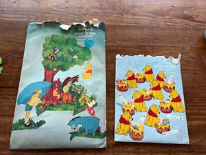 VINTAGE HALLMARK Winnie The Pooh CENTERPIECE - Picture 1 of 10