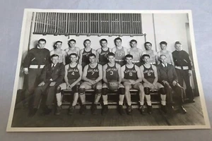 Vintage 1946 Ashland Pennsylvania Boys Basketball Team Found Photo Black White - Picture 1 of 4