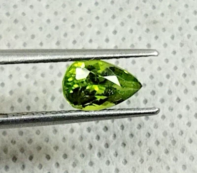 1.70 Cts Peridot Pear Loose Gemstones 100%  Natural  from Pakistan. - Image 1 of 4