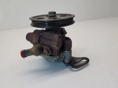 Bomba de dirección asistida Toyota Camry 1997-2001 2,2 L 4 cilindros Foto 1 de 4