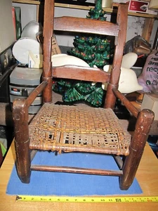 Old VTG Wood Child's Chair with Cane Seat - - Picture 1 of 9