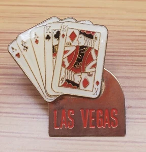 VTG Las Vegas Full House Cards Pin Badge Hat Lapel Vegas Casino Cards Lucky Pin - Picture 1 of 5