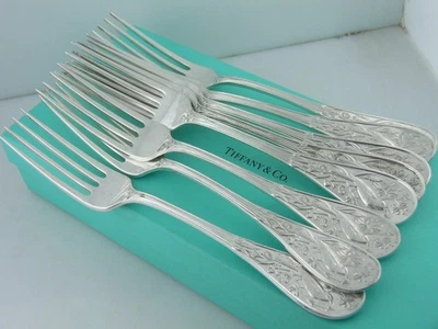 Tenedor de almuerzo Tiffany & Co. Audubon de plata esterlina de 7 1/4" - sin mono - $195 cada uno Foto 1 de 4