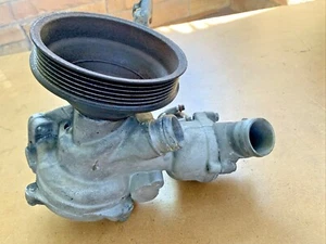 1986-1993 MERCEDES 300E Water Pump 1042030274 OEM - Picture 1 of 12