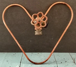 VTG ANTIQUE METAL RED HEART SHAPED SPRINKLER HOSE NOZZLE ADAPTER - Picture 1 of 8
