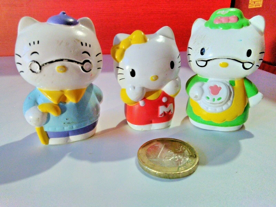 Hello Kitty - Lot de 3 figurines - 1988 Sanrio - Personnages 4,5 / 5,5 cm env. - Photo 1/1
