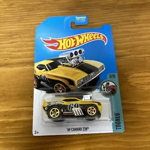 HOT WHEELS 2017 Treasure Hunt '69 Camaro Z28 - Picture 1 of 3