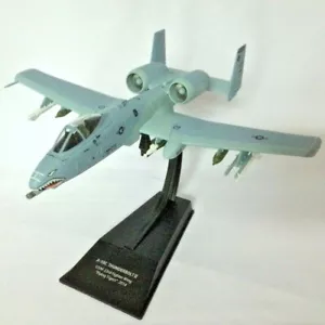 Modelo fundido a presión A-10C Thunderbolt II 1:100 - Air Fighters Collection 08 Hachette - Imagen 1 de 8
