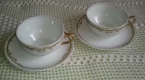 VINTAGE W. H. GRINDLEY & CO. ENGLAND ♡ 2 PLACE SETTINGS CUP AND SAUCERS - Picture 1 of 3