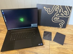 Razer Blade 18 (2023) - NVIDIA RTX 4070 - Intel Core i9 - 13950HX - 18" 240Hz - Picture 1 of 11