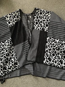 Suéter Ming Wang Negro Tejido Hope Envolvente Suéter Chal Talla Única Capa Poncho Nuevo sin Etiquetas - Imagen 1 de 7