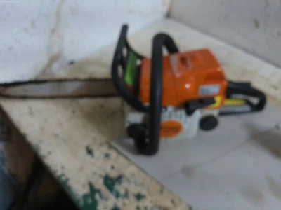 Stihl Ms170 chainsaw runs but needs repairs parts free shipping - Image 1 of 4