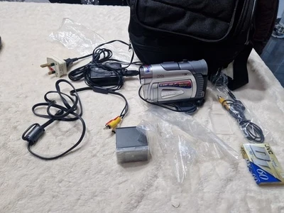 JVC GR-D50AS Digital Camcorder Tested Plus Charger Battery Case ETC - Image 1 of 4