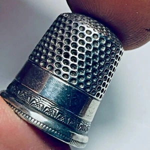 Vintage unmarkierter Silber Fingerhut ID. Nummer 650 - Bild 1 von 3