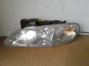 1996-1998 Pontiac Grand Am, left driver side headlight - Picture 1 of 4