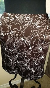 Ann Taylor LOFT Petites Simple Cotton Stretch Skirt Brown/White FLORAL 10P EUC - Picture 1 of 4