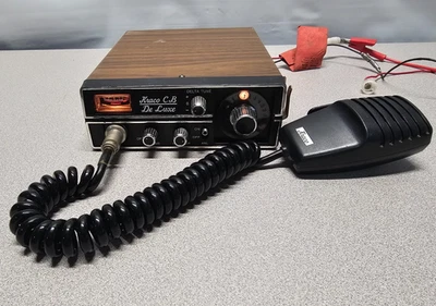 Vintage Kraco De Luxe KCB-2320 CB Radio 23 Channel w  Mic - Tested Works! - Image 1 of 4