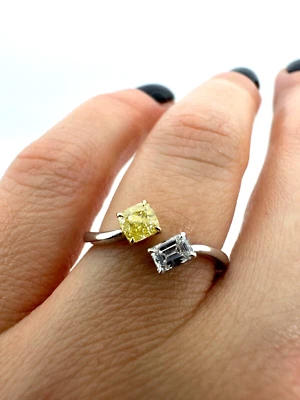 Platinum Yellow Cushion And Emerald Cut White  Diamonds Ring 0.55Ct Gg188 - image 1 of 4