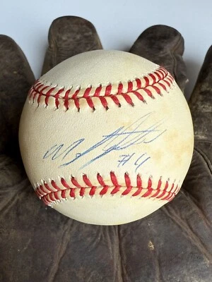 Miguel Tejada Firmado Autografiado Oficial Grandes Ligas OML Béisbol Foto 1 de 3