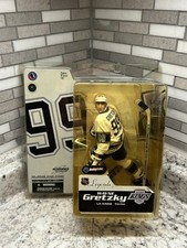 Wayne Gretzky McFarlane Legends Series 2 Figure Los Angeles Kings White 2005 NEW