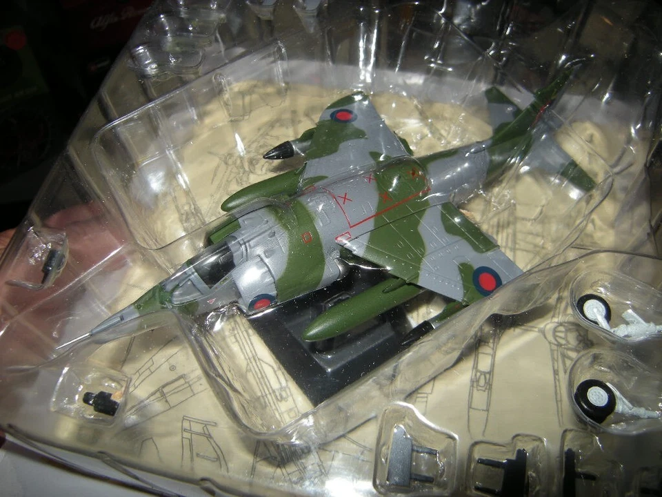 1:72 Atlas Edition BAE Harrier GR MK3 RAF Falklands War 1982 in OVP - Bild 1 von 1