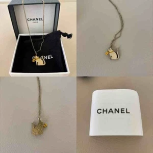 "USED" CHANEL Vintage Cat Necklace - Iconic Luxury Jewelry, Timeless Design - Picture 1 of 6