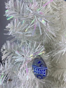 NFL Detroit Lions Logo Vintage Teardrop Spinner Christmas Tree Ornament - Picture 1 of 3