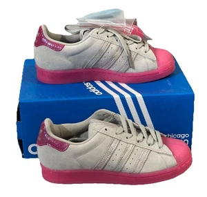 Adidas Superstar x Fat Tiger Workshop x Chicago 2020 gioca più duramente 4,5 anni/6 Wmns - Foto 1 di 11