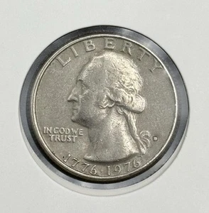 1976 D Bicentennial Washington Quarter 25c Heraldic Eagle US Mint Coin Denver - Picture 1 of 2