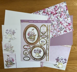 Hunkydory Gardeners Paradise - Arranged with Love Card Making Kit - Picture 1 of 6