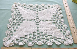 VINTAGE TEN INCH SQUARE HAND CROCHETED WHITE DOILY ~E - Picture 1 of 3