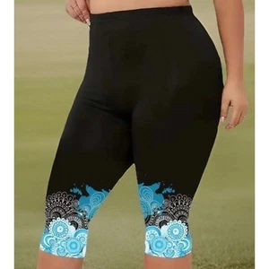 Leggings capri elásticos con estampado floral para mujer talla 2X - Imagen 1 de 11